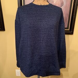 32 Degree HEAT base layer shirt. Size M